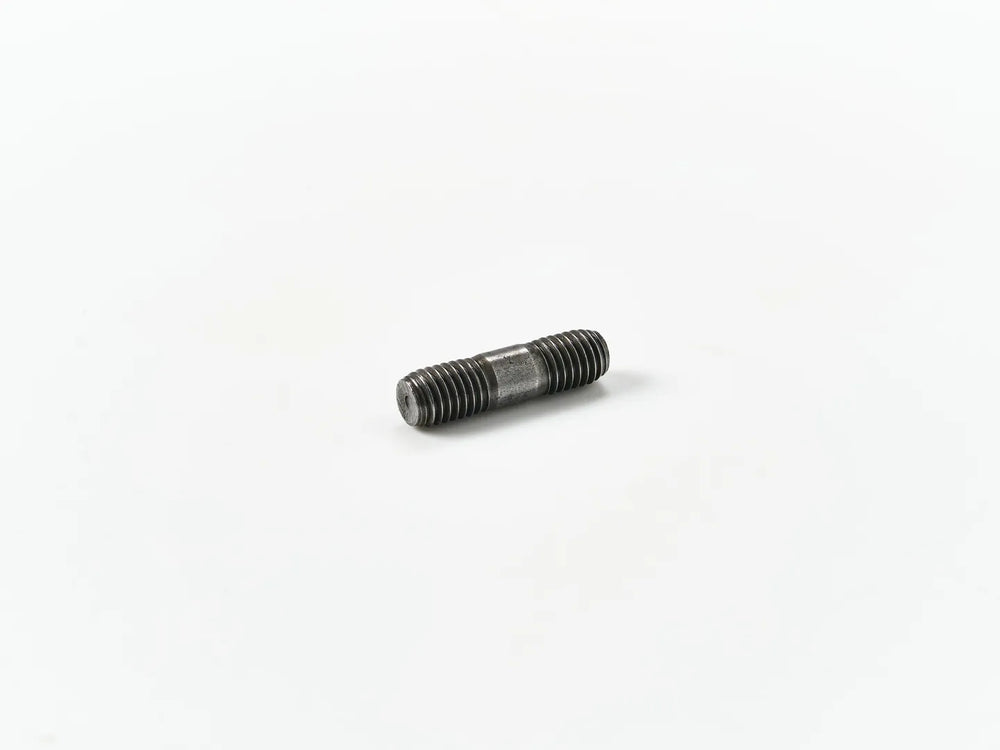 826/11384 - JCB STUD.M10*37(KANBAN)