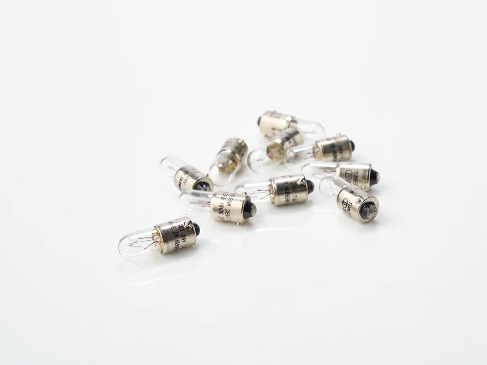 720/15007 - JCB BULB -24V4W