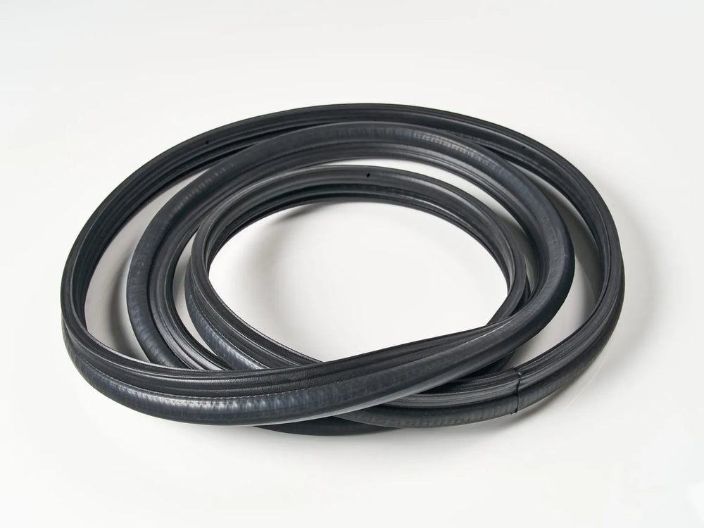 403/L3753 - JCB REAR WINDOW SEAL