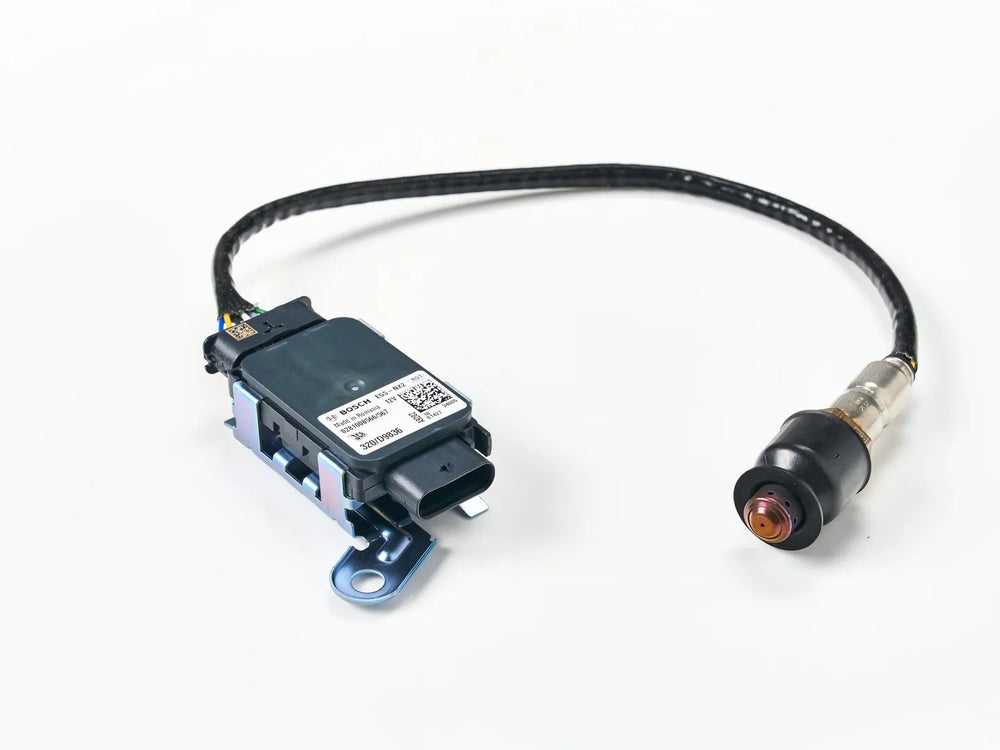 320/D9836 - JCB NOx SENSOR - 12V SHORT